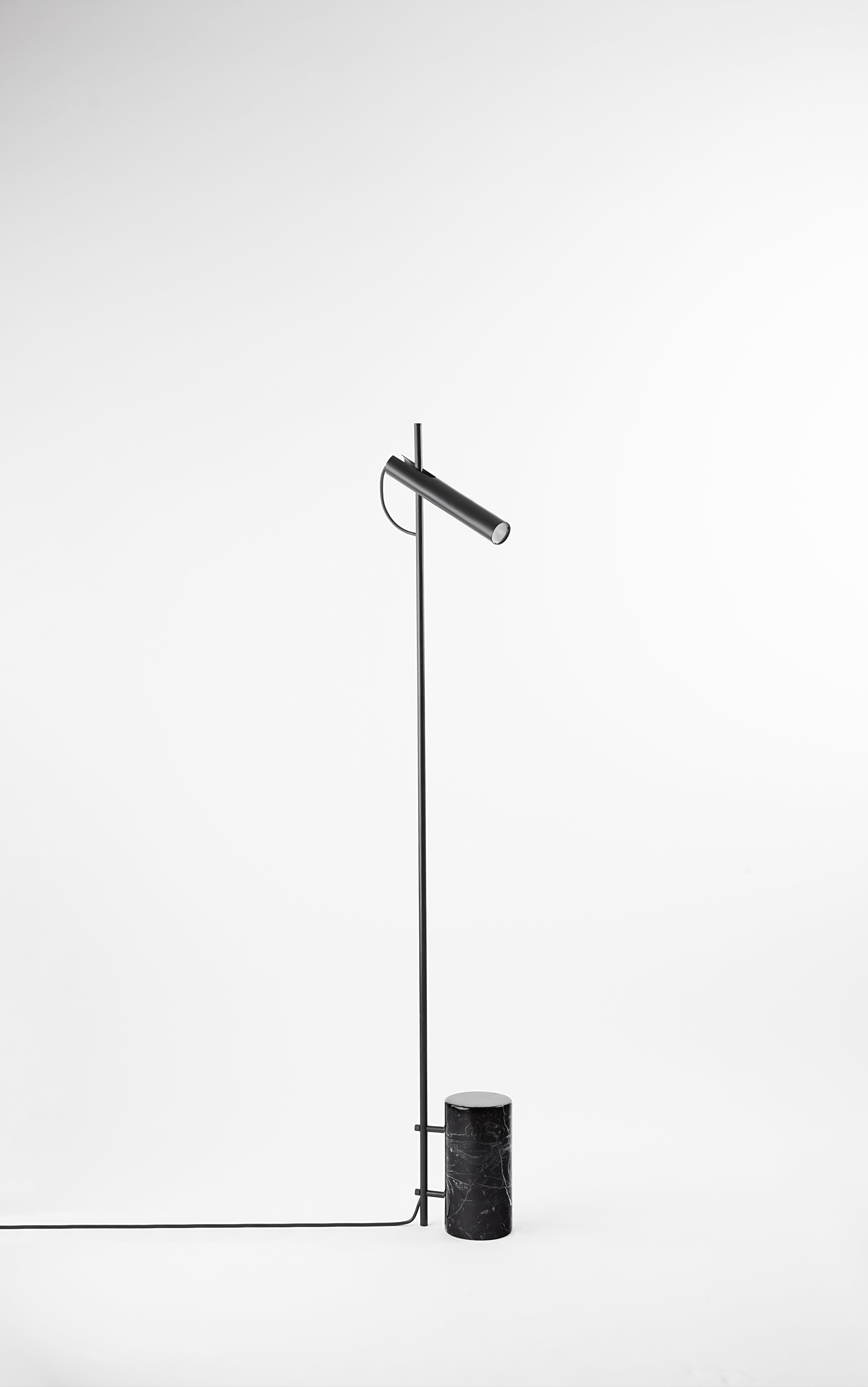 Peek Floor Light - Black