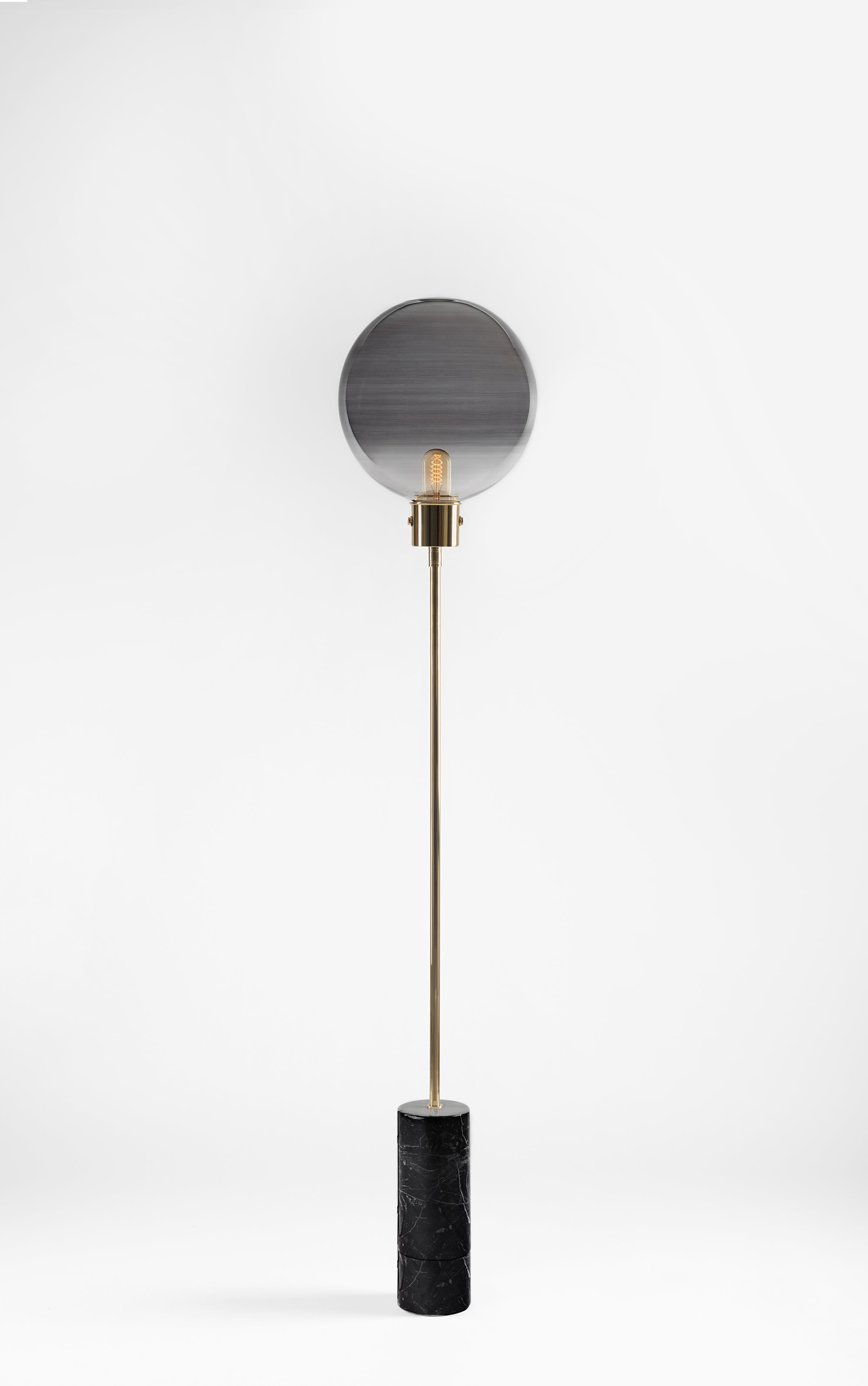 Blow Mono Floor - Tall - Black